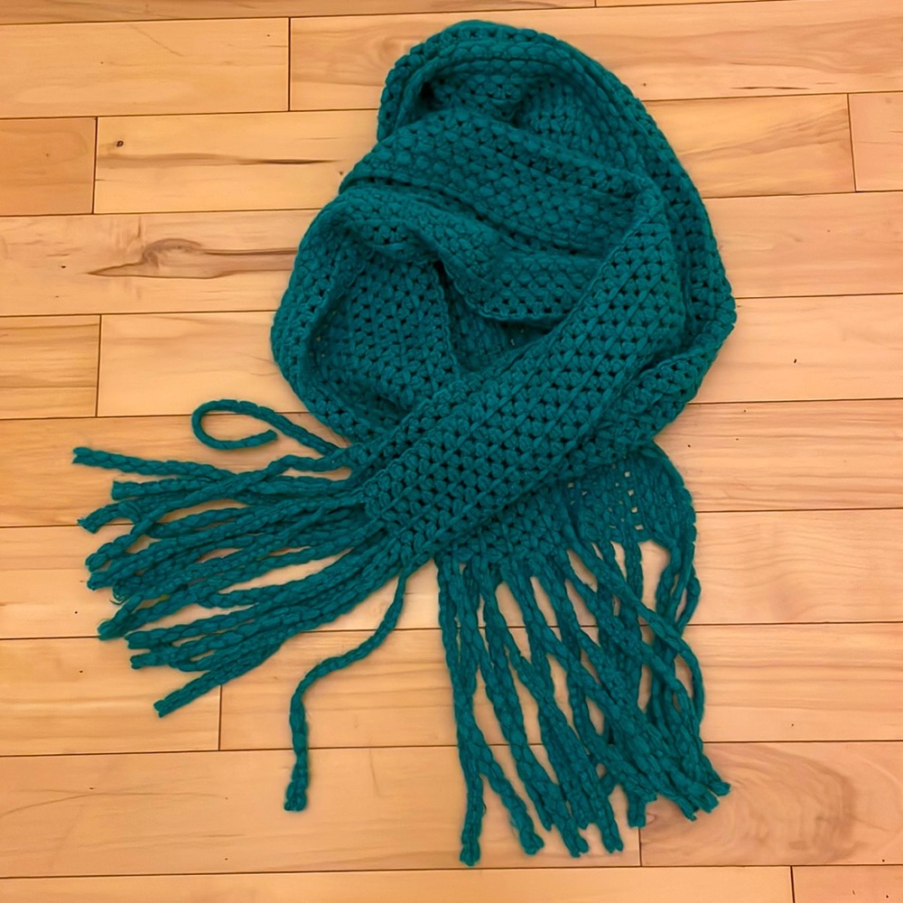 PISTIL super soft long crochet scarf with tassels
